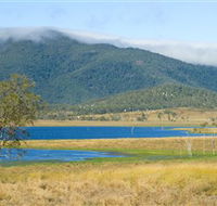 Lake Elphinstone - Tourism Townsville