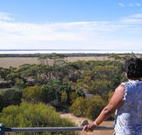 Lake Grace Lookout - Tourism Townsville