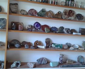 Beechworth Stoneage Gems - Tourism Townsville 1