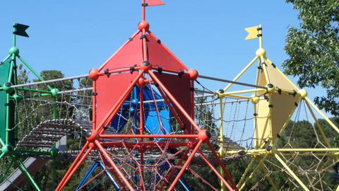 Fadden Pines Playground - Tourism Townsville 3