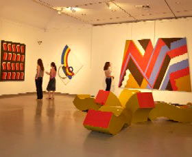 Penrith Regional Gallery And The Lewers Bequest - Tourism Townsville 0