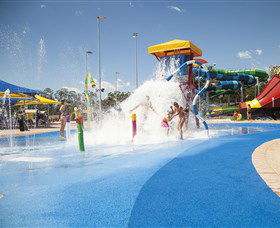 Wet 'n' Wild Sydney - Tourism Townsville 5