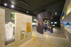 Pinnacles Desert Discovery Centre - Tourism Townsville 1
