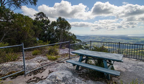 Illawarra Lookout Walking Track - Tourism Townsville 3