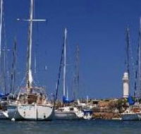 Wollongong and Harbour Lighthouse - Tourism Townsville