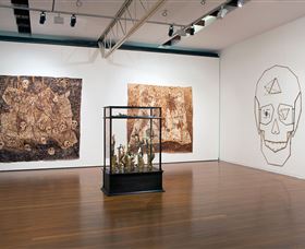 Roslyn Oxley9 Gallery - Tourism Townsville 1