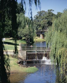Brunswick Pool - Tourism Townsville 0