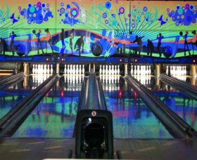 Taree Ten Pin Bowl - Tourism Townsville 0