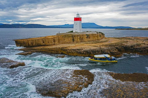 Hobart Sightseeing Cruise Including Iron Pot Lighthouse - Tourism Townsville 0