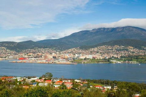 Hobart Shore Excursion: Scenic Highlights Tour - Tourism Townsville 0