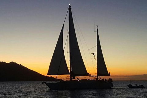 Magnetic Island Sunset Sail - Tourism Townsville 0