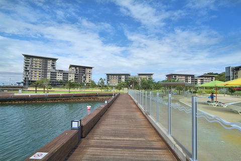 Darwin Hop-on Hop-off Bus Tour - Tourism Townsville 10