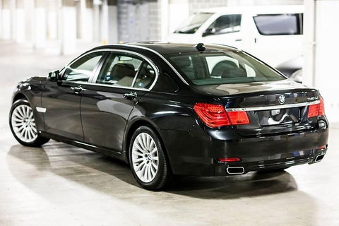 Family Sydney Airport Arrival Transfer - Tourism Townsville 1