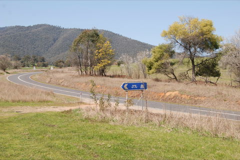 Banimboola Creek Rest Area - Tourism Townsville 1