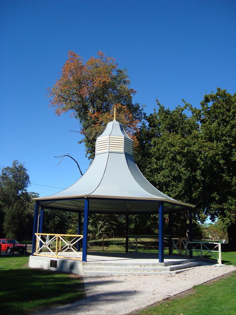 Bells Parade Reserve - Tourism Townsville 1