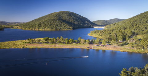 Lake Somerset - Tourism Townsville 0