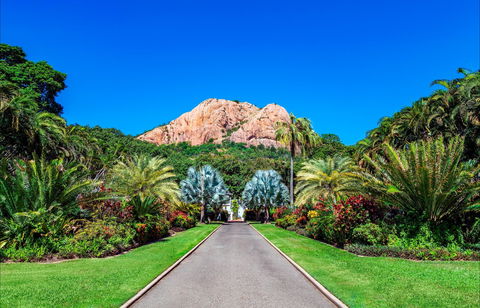 Queens Gardens - Tourism Townsville 0