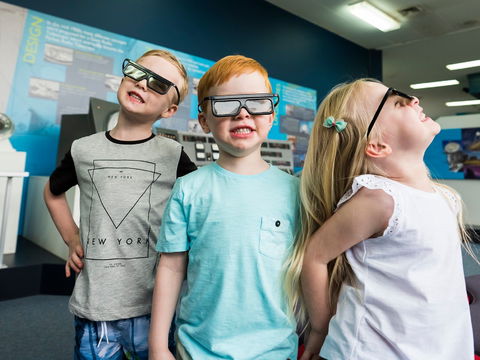 CSIRO Parkes Radio Telescope Visitor Centre - Tourism Townsville 2