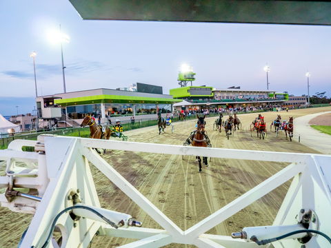 Tabcorp Park - Tourism Townsville 1