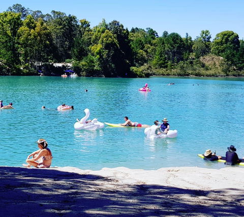 Black Diamond Lake - Tourism Townsville 0