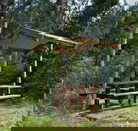 Devils Hole lookout walk and picnic area