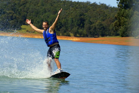 Waroona Dam - Tourism Townsville 2