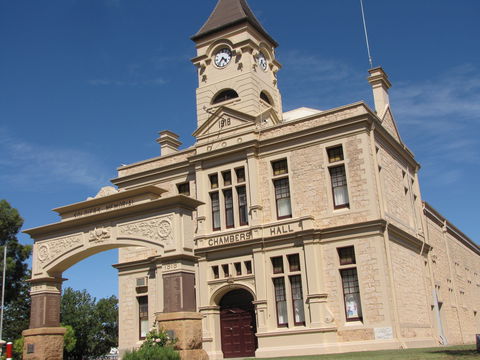 Historic Wallaroo Town Drive - Tourism Townsville 0
