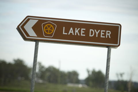 Lake Dyer - Tourism Townsville 1