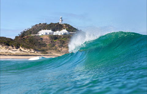 Lighthouse Beach - Tourism Townsville 0