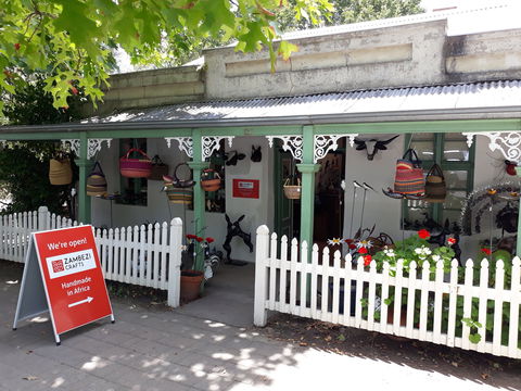 Zambezi Crafts - Tourism Townsville 0