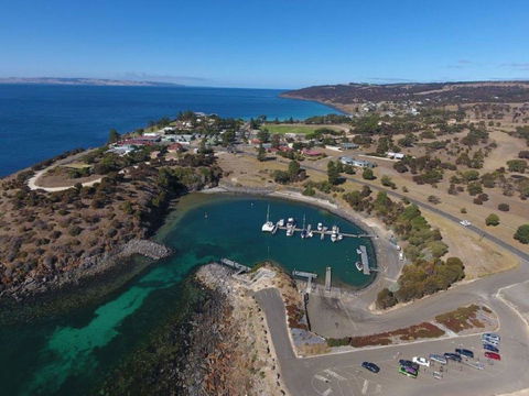 Christmas Cove - Tourism Townsville 0