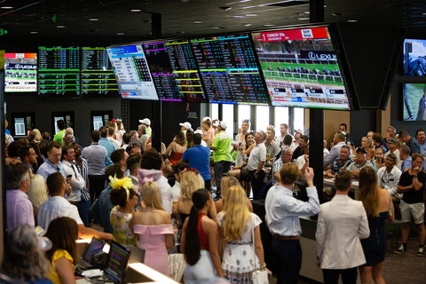 Gold Coast Turf Club - Tourism Townsville 0