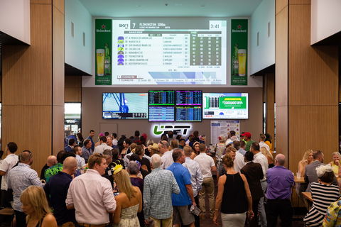 Gold Coast Turf Club - Tourism Townsville 1