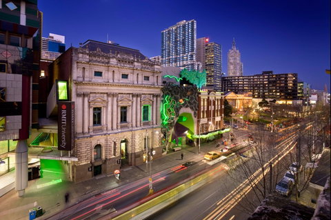 RMIT Gallery - Tourism Townsville 0