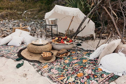 A Picnic In Byron Bay - Tourism Townsville 2