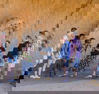 Discover Uluru Aboriginal Art  Culture 4.5 Hours Tour - Tourism Townsville