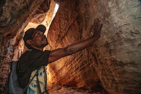 Arnhem Land Injalak Hill Full-Day Tour From Darwin - Tourism Townsville 12