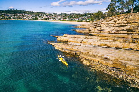 Hobart\'s Cliffs, Caves And Beaches Kayak Tour - Tourism Townsville 4