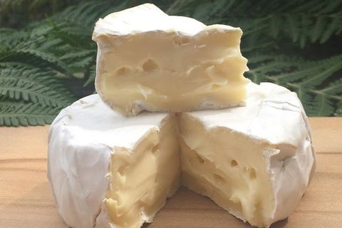 All Inclusive Wine Tour Up The Derwent Valley Hobart: Local Wines & Cheeses - Tourism Townsville 2