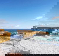Great Ocean Road  12 Apostles Tour