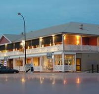 Seacliff Beach Hotel - Tourism Townsville