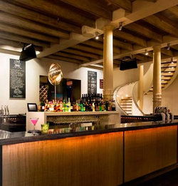 CBD Hotel - Tourism Townsville 1