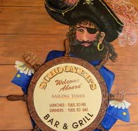Schooners Bar  Grill - Tourism Townsville