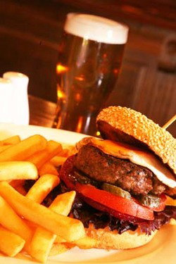 Durty Nelly's Irish Pub - Tourism Townsville 1