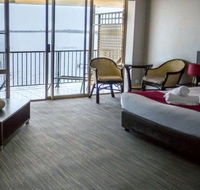 The Beachcomber Hotel - Tourism Townsville