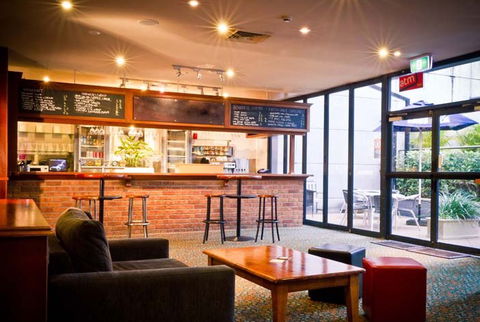CBD Hotel Newcastle - Tourism Townsville 0