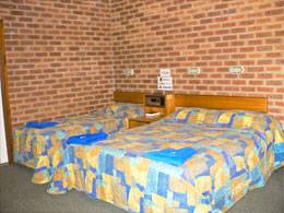 Bohle Barn Hotel Motel