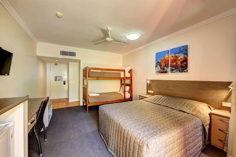 Kacys Bargara Beach Motel - Tourism Townsville 6