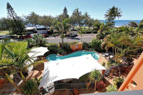 Kacys Bargara Beach Motel - Tourism Townsville 2