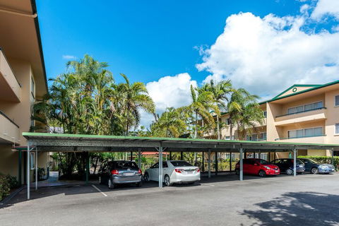 Tradewinds McLeod Holiday Apartments - Tourism Townsville 1